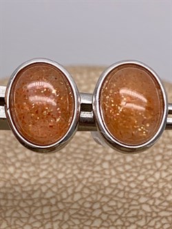 Серьги Пусеты д.7,5-9,5мм Солнечный Камень Индия арт 086258-2 Вес 1,32 г - фото 609321