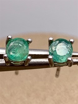 Серьги-пусеты с зеленым Бериллом 109472-2 (4,5 мм, Берилл, Бразилия, Граненый, Гвоздики, Зелёный) вес 0,53 гр - фото 637225