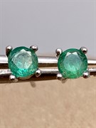 Серьги-пусеты с зеленым Бериллом 109472-1 (4,5 мм, Берилл, Бразилия, Граненый, Гвоздики, Зелёный) вес 0,52 гр